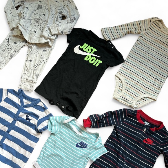 Boys Bundle of 6 Month Clothing - Picture 2 of 2